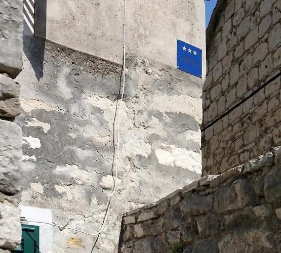 Apartment Muco Varos Split