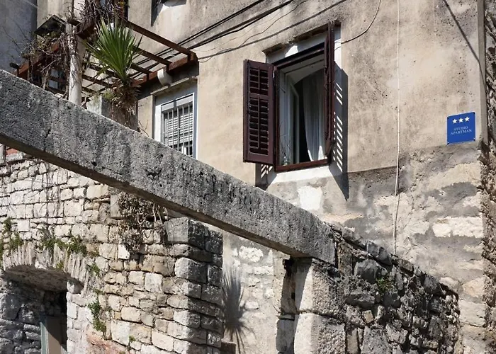 Muco Varos Apartment Split