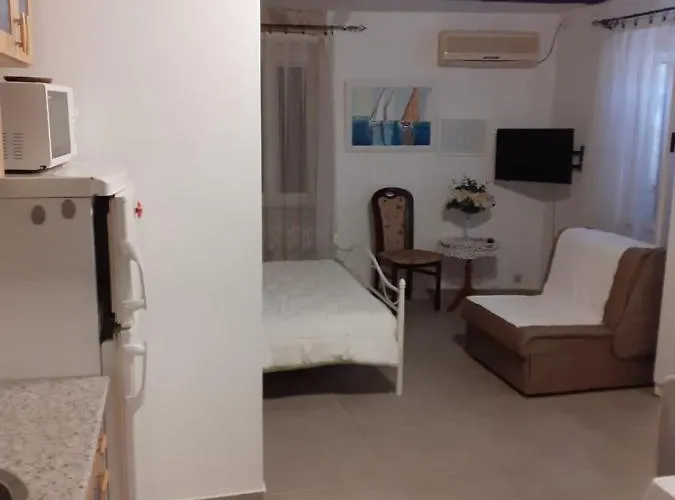 Apartment Muco Varos *
