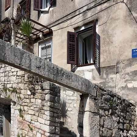Muco Varos Apartment Split