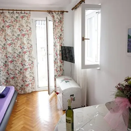 Muco Varos Apartment