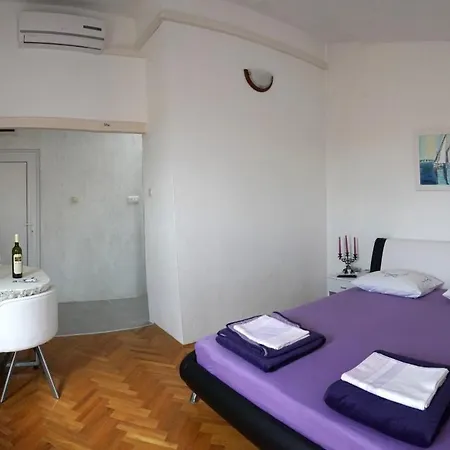 Muco Varos Apartment