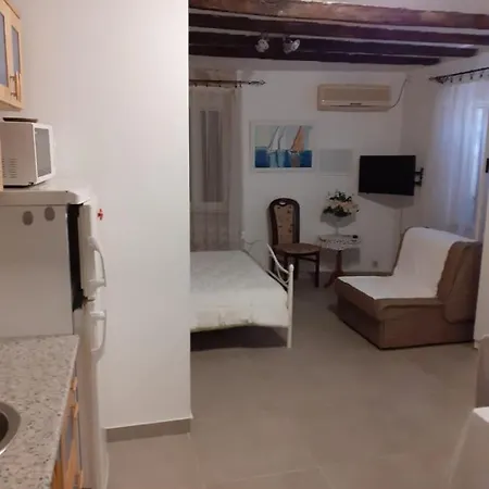 Appartement Muco Varos *