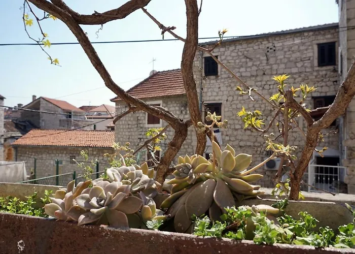 Muco Varos Apartamento *